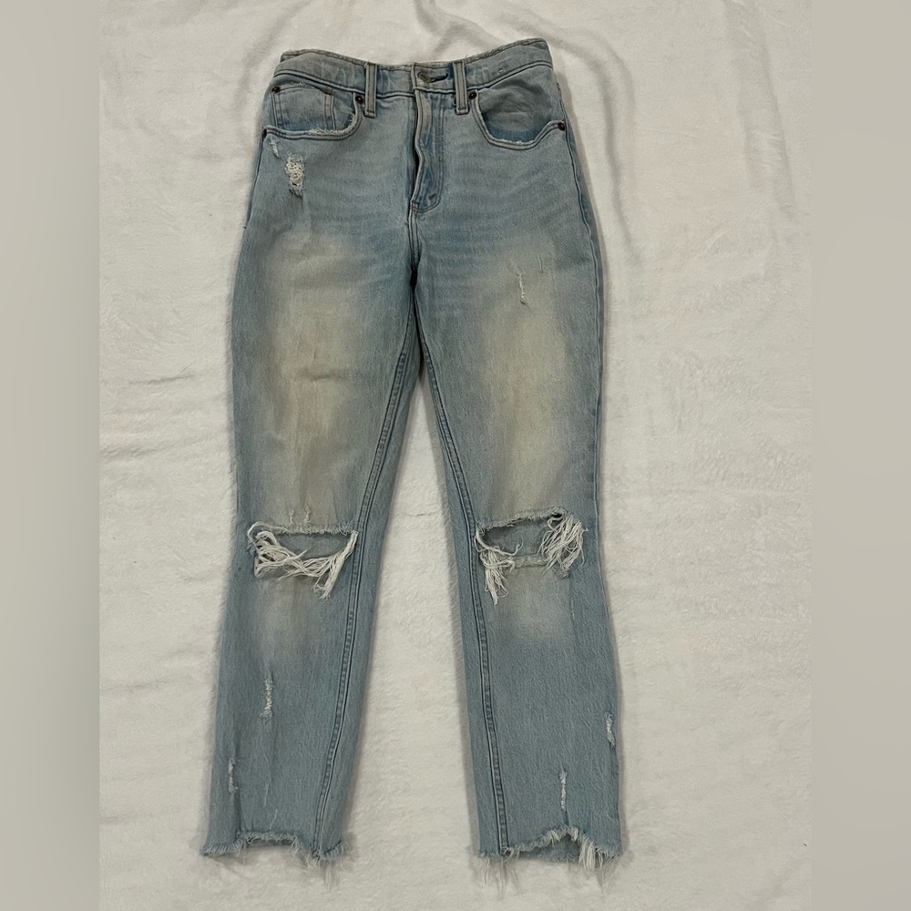 Abercrombie & Fitch Mom High Rise